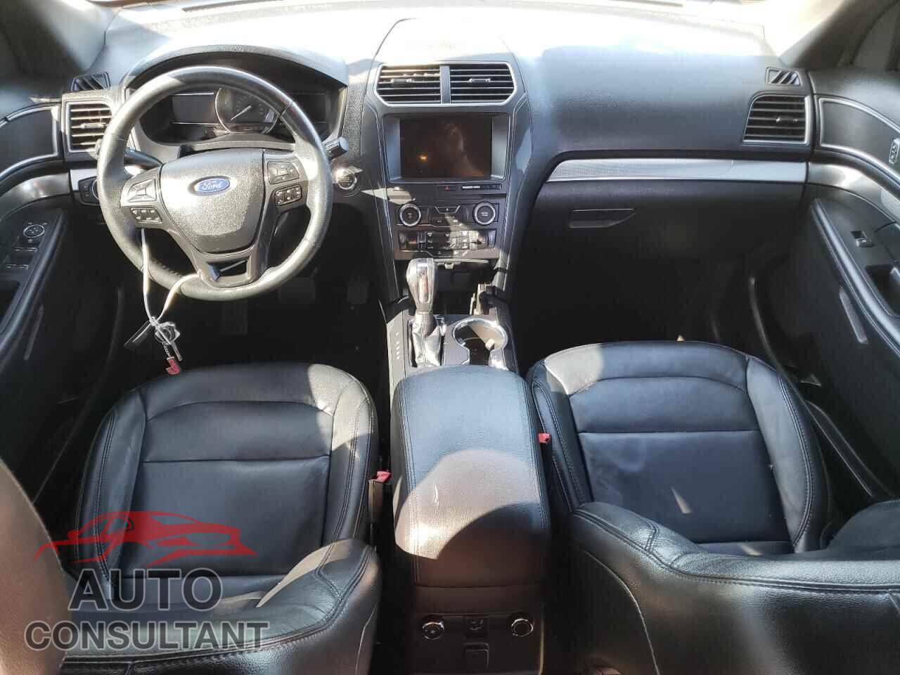 FORD EXPLORER 2018 - 1FM5K7D83JGB40198
