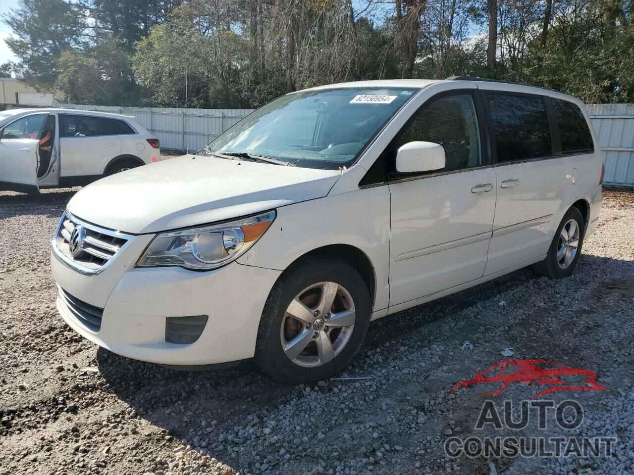 VOLKSWAGEN ROUTAN 2011 - 2V4RW3DG7BR668388