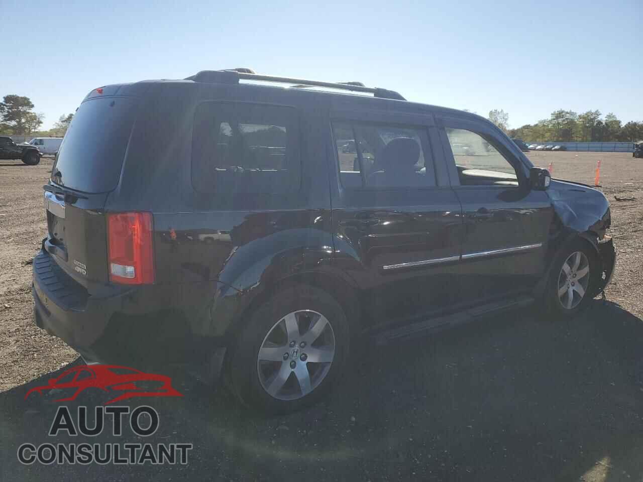 HONDA PILOT 2015 - 5FNYF4H94FB033170
