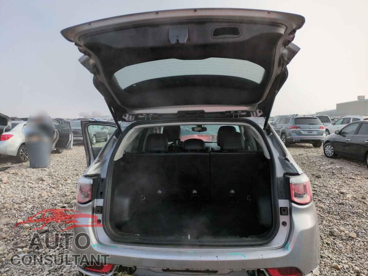 JEEP COMPASS 2020 - 3C4NJDDB1LT195653