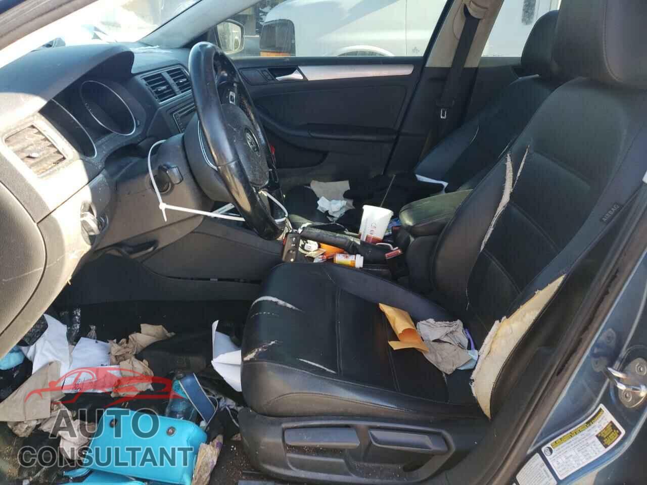 VOLKSWAGEN JETTA 2017 - 3VWDB7AJ5HM309660