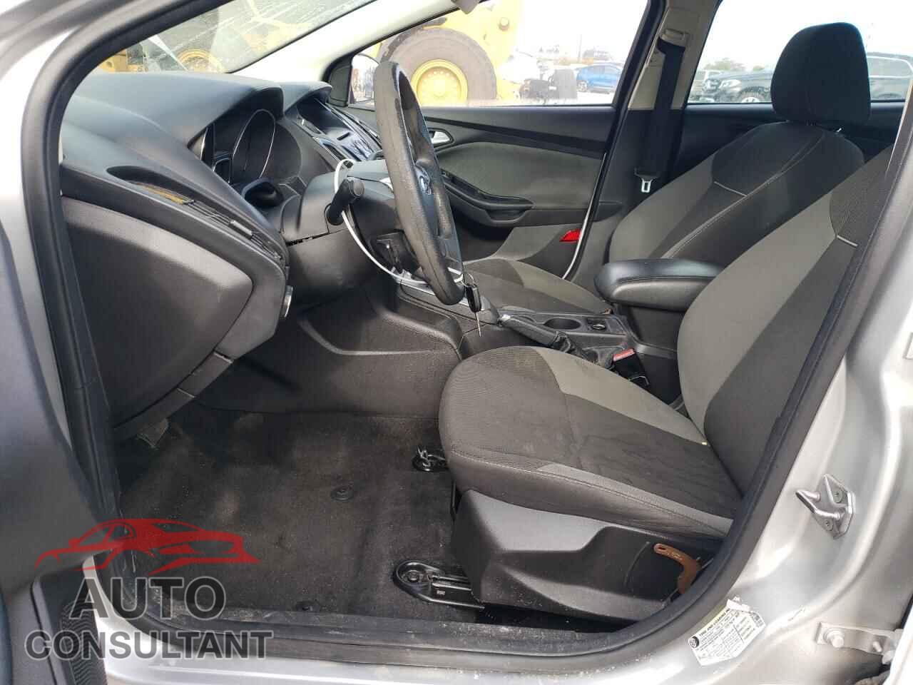FORD FOCUS 2012 - 1FAHP3F2XCL457531