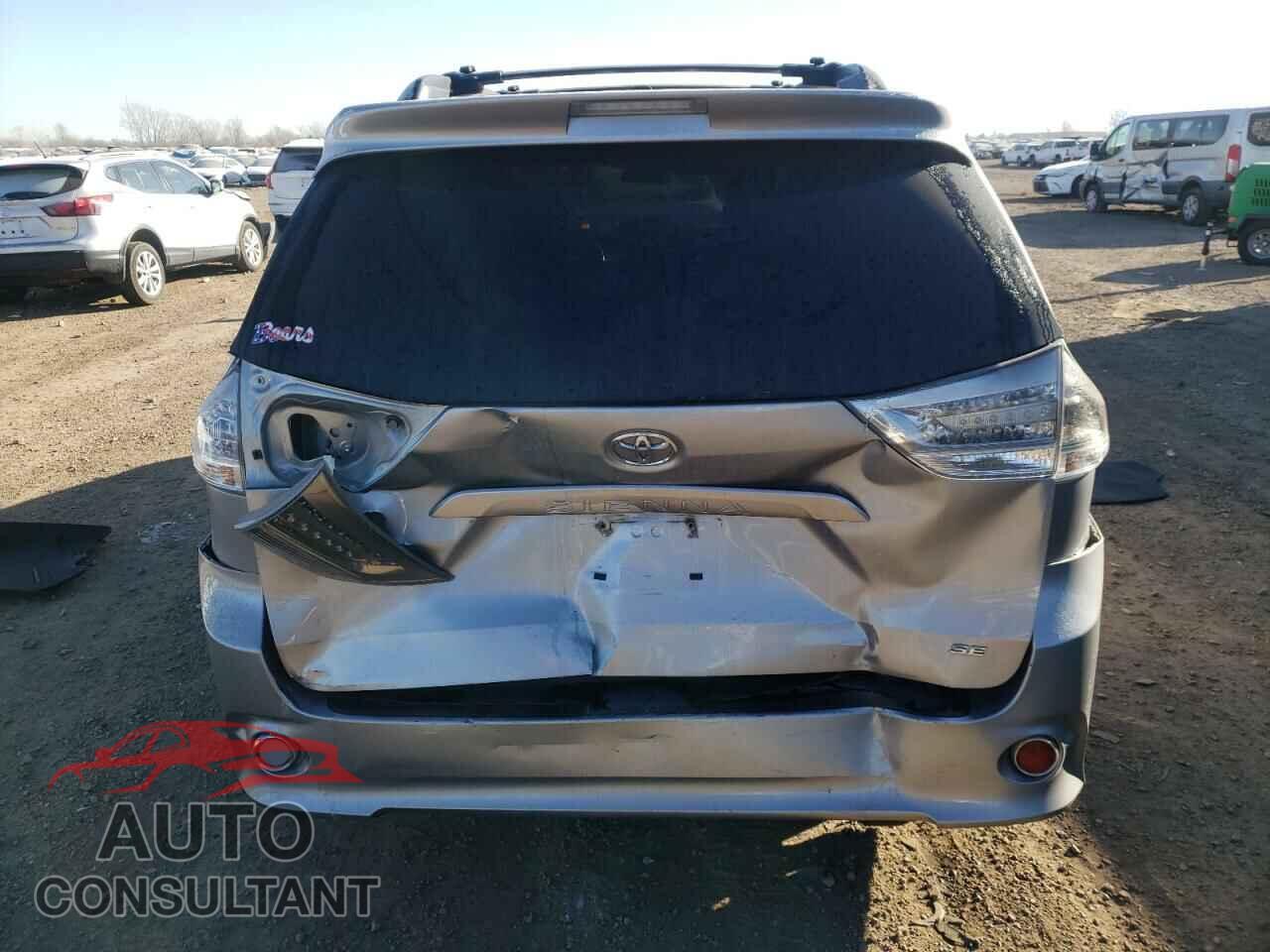 TOYOTA SIENNA 2011 - 5TDXK3DC2BS045634