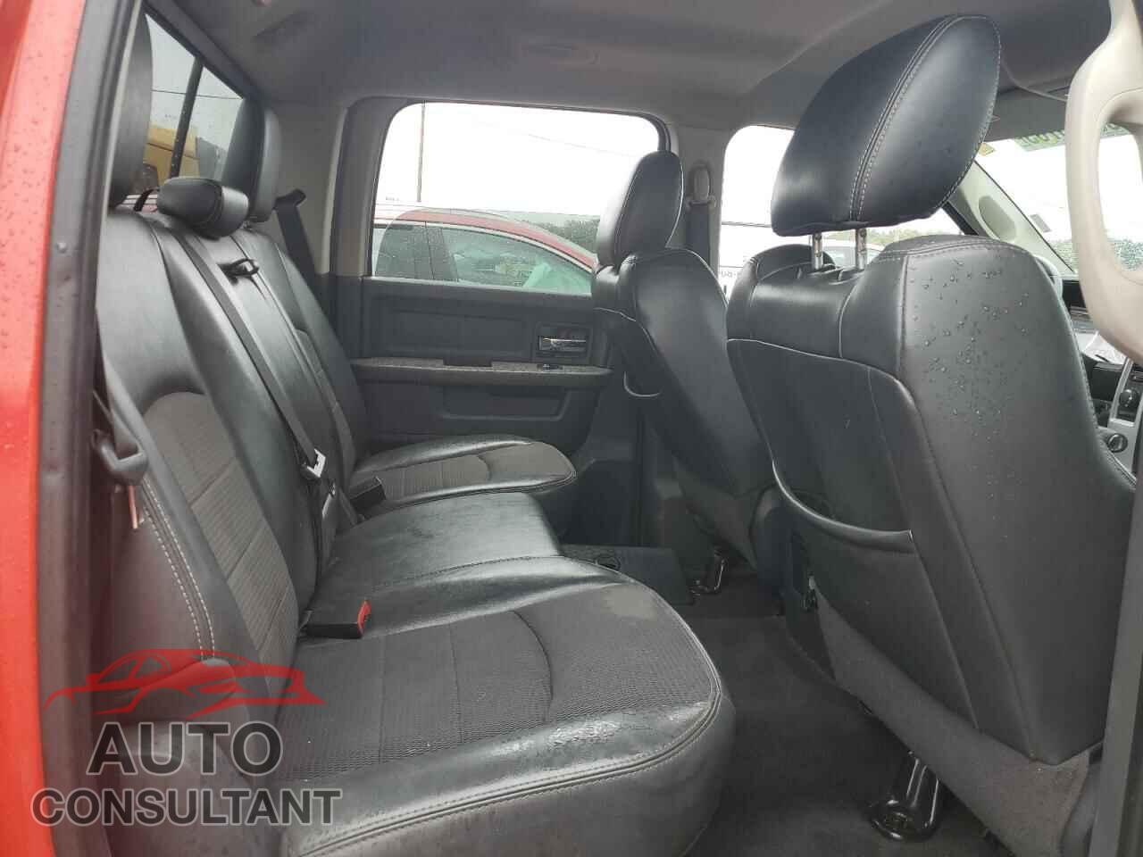 DODGE RAM 1500 2012 - 1C6RD7MT6CS169061
