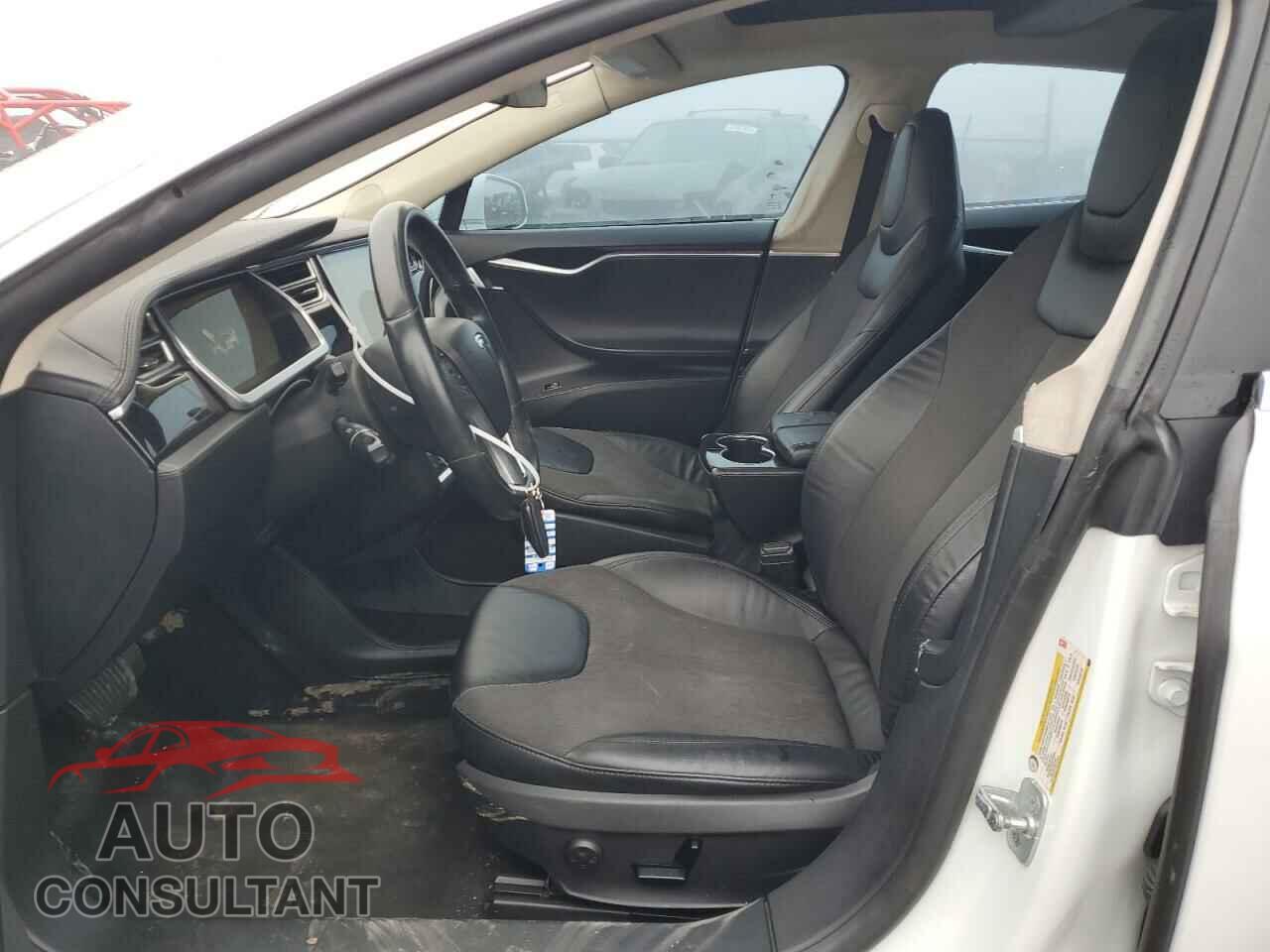 TESLA MODEL S 2013 - 5YJSA1CG3DFP16662