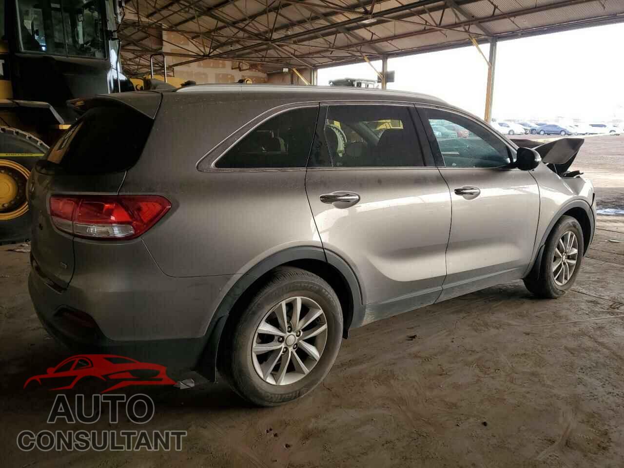 KIA SORENTO 2017 - 5XYPG4A32HG268273