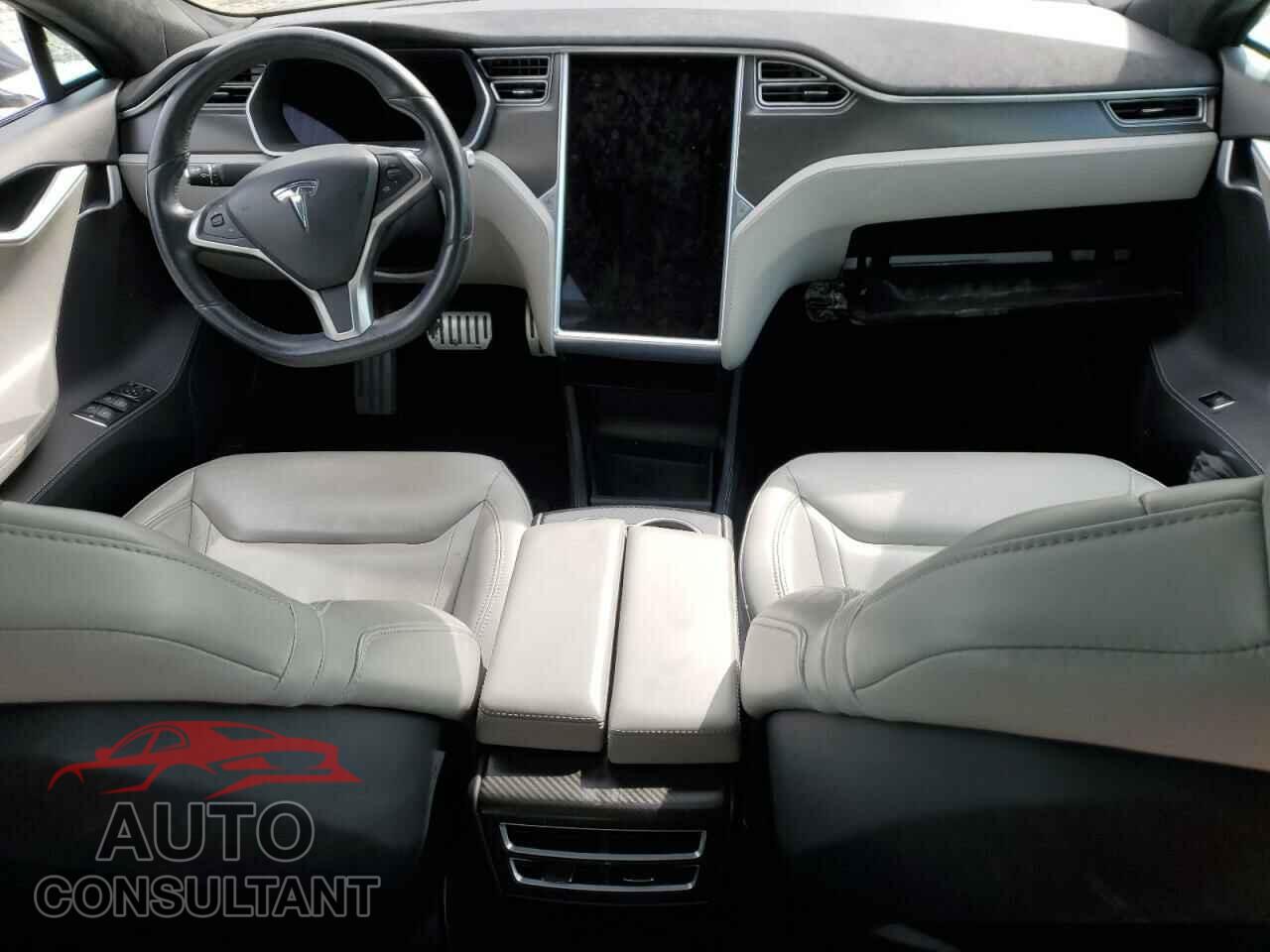 TESLA MODEL S 2015 - 5YJSA1H4XFF096717