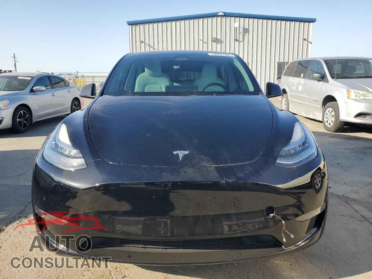 TESLA MODEL Y 2022 - 7SAYGAEE2NF417561