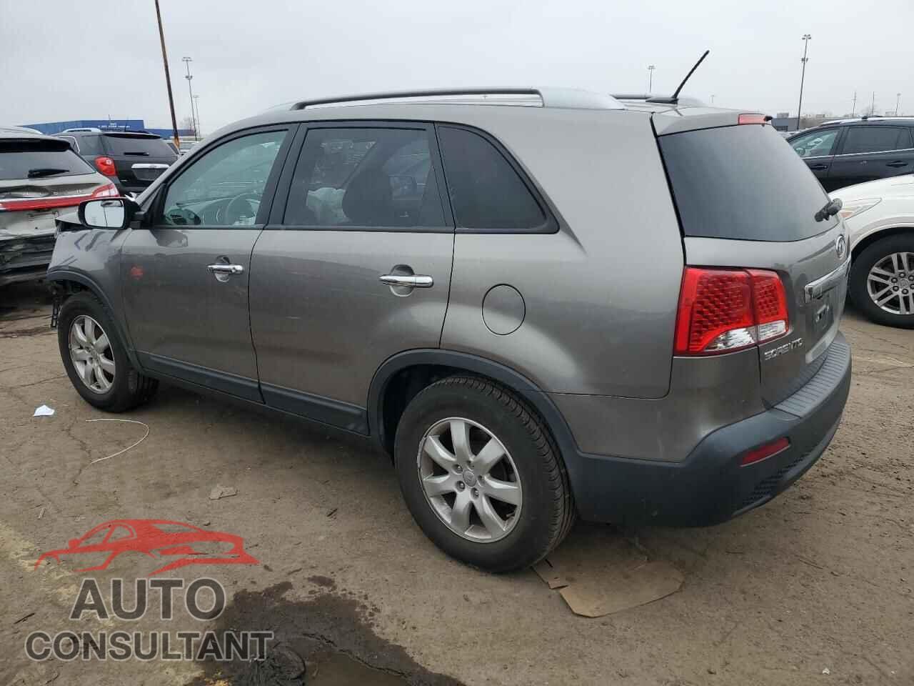 KIA SORENTO 2013 - 5XYKT3A65DG382725