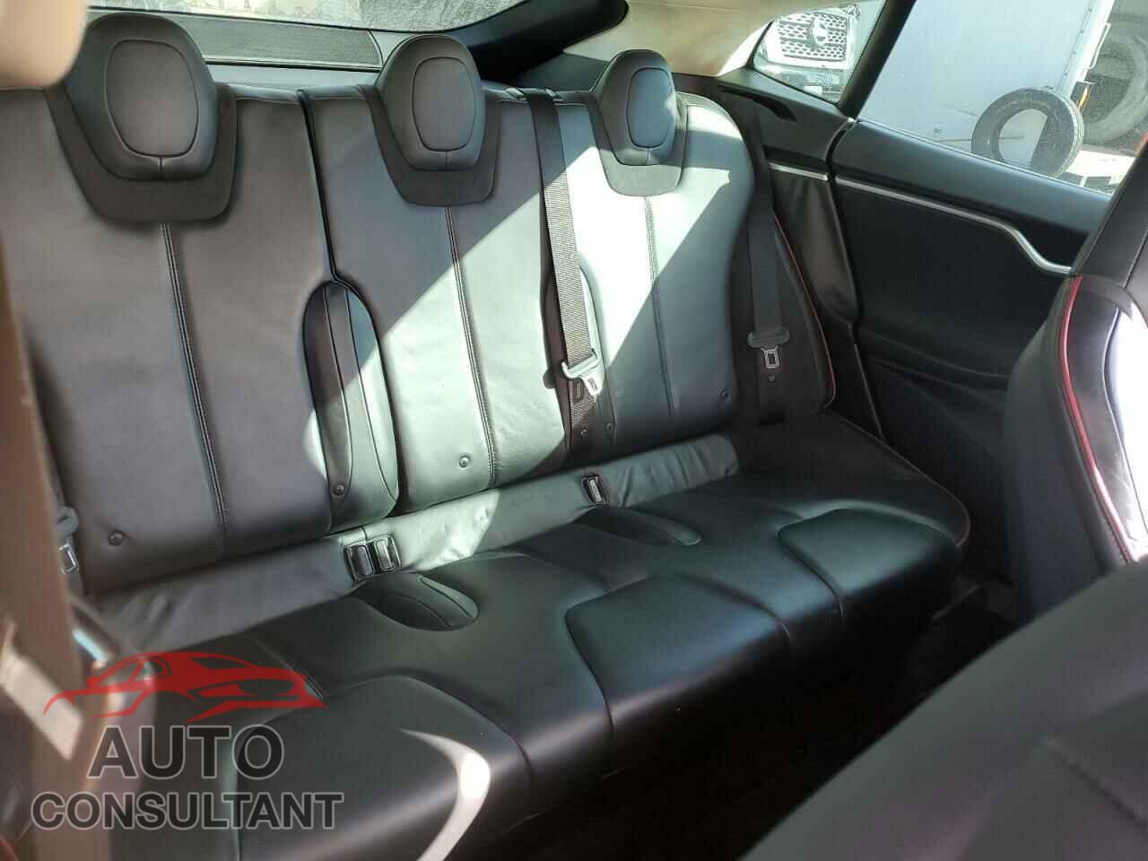 TESLA MODEL S 2013 - 5YJSA1DP7DFP14136