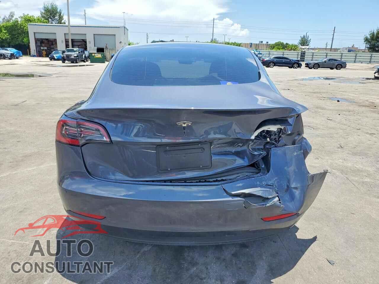 TESLA MODEL 3 2023 - 5YJ3E1EA5PF699465