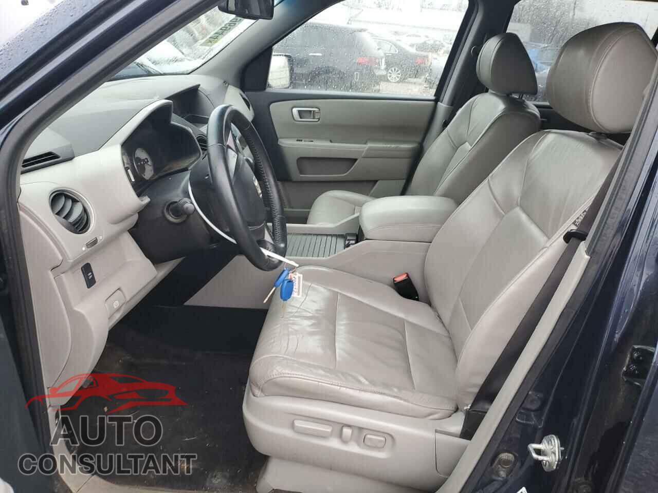 HONDA PILOT 2011 - 5FNYF4H69BB045301