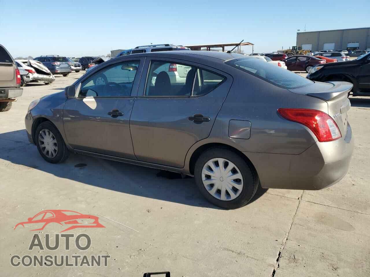 NISSAN VERSA 2014 - 3N1CN7AP2EL864533
