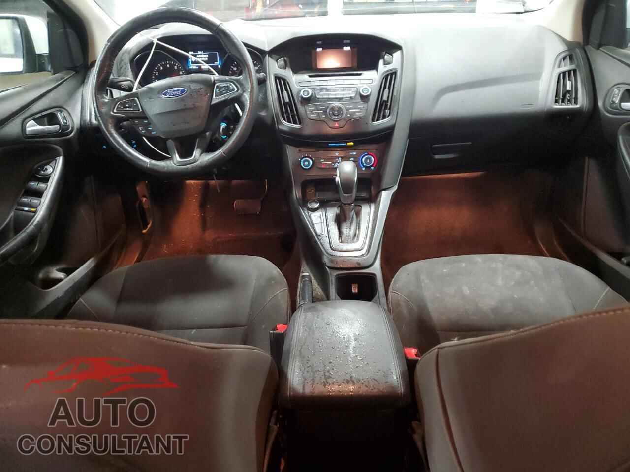 FORD FOCUS 2017 - 1FADP3K25HL314319
