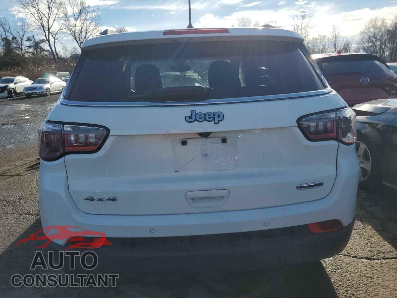 JEEP COMPASS 2017 - 3C4NJDBB8HT651593