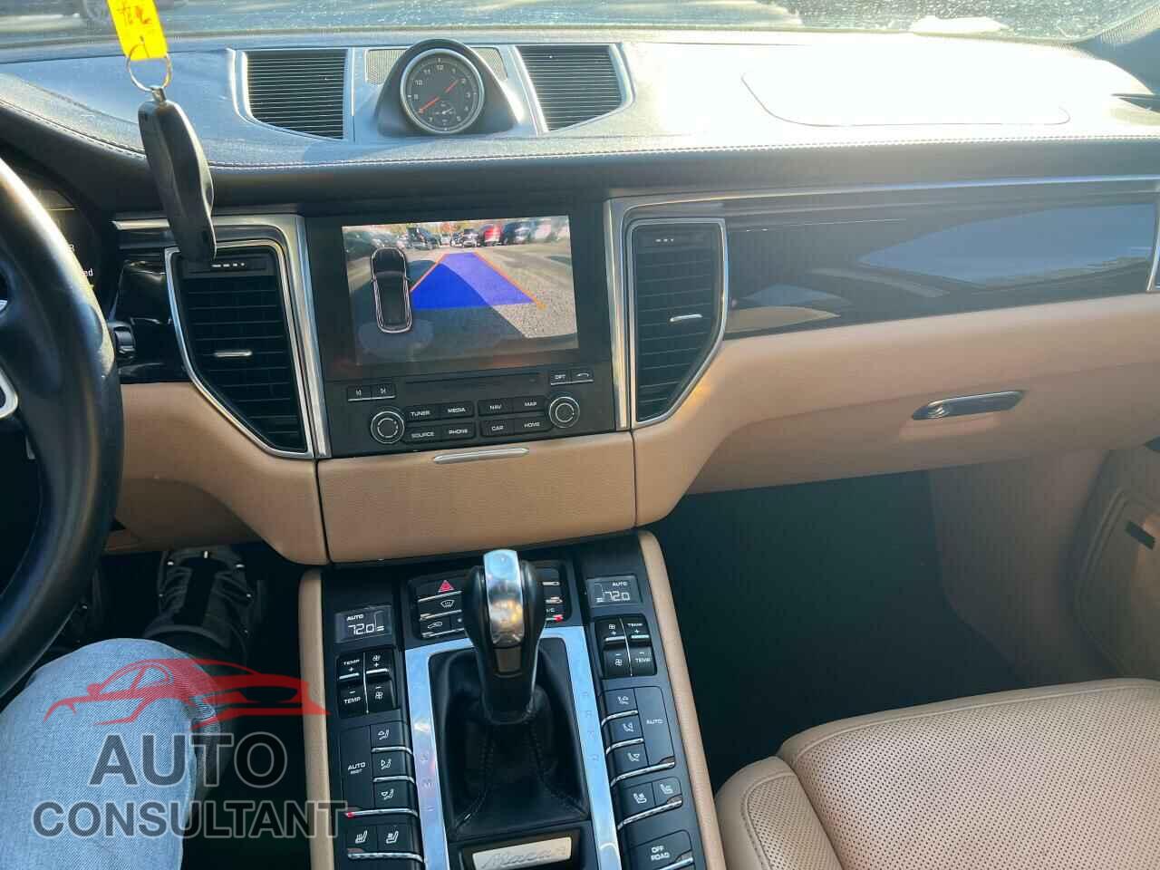 PORSCHE MACAN 2017 - WP1AB2A55HLB11043