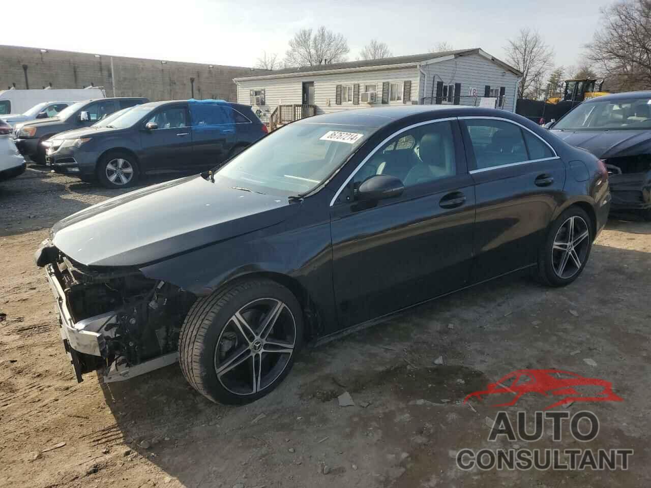 MERCEDES-BENZ A-CLASS 2019 - WDD3G4FB5KW020999