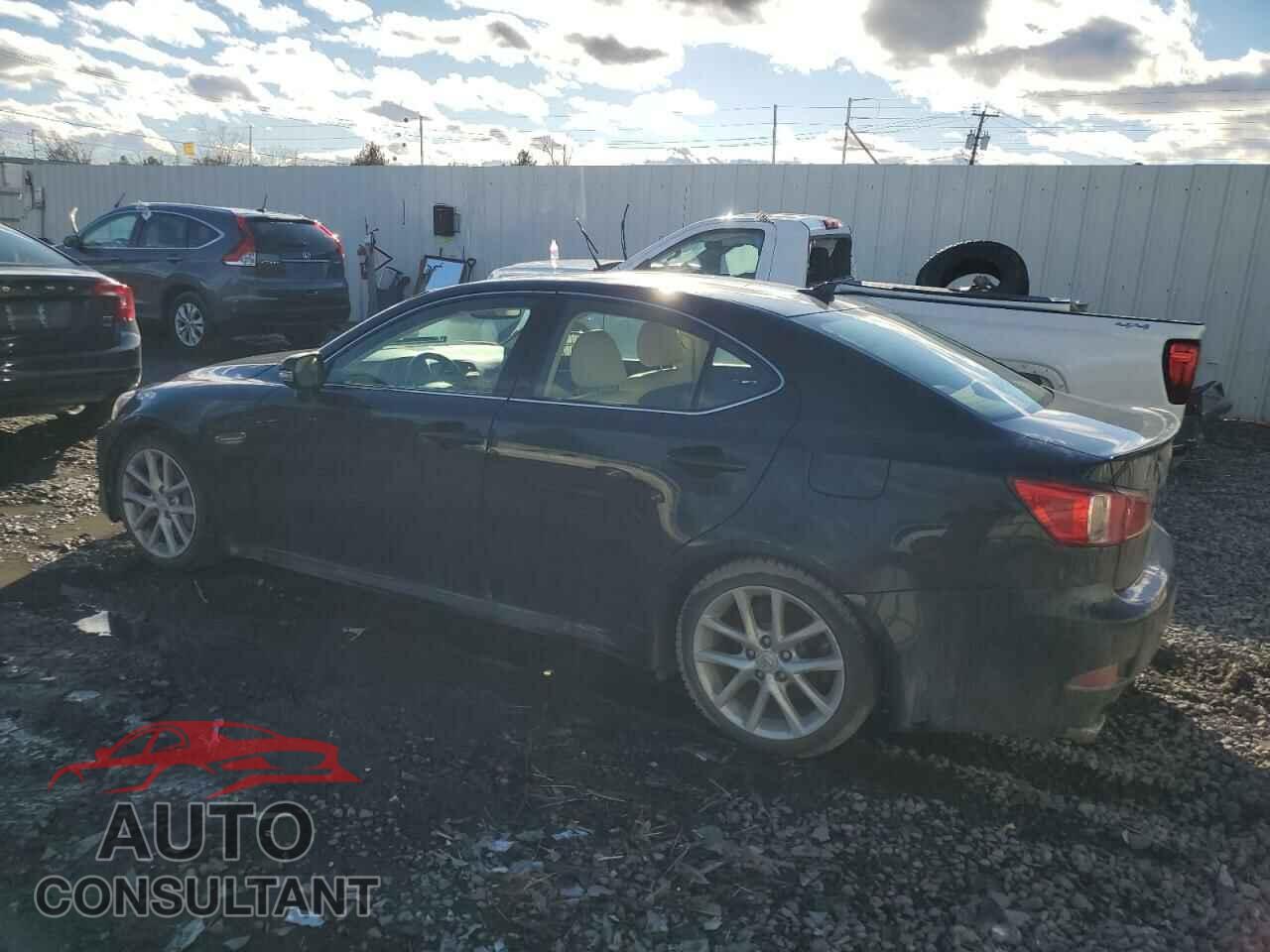 LEXUS IS 2011 - JTHCE5C21B5000537