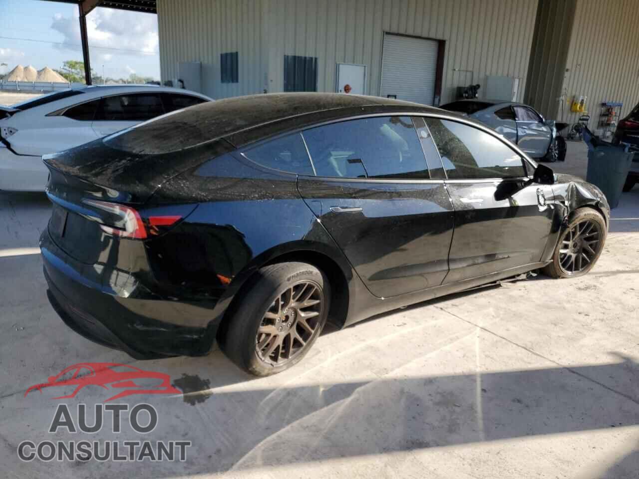 TESLA MODEL 3 2024 - 5YJ3E1EA4RF757083