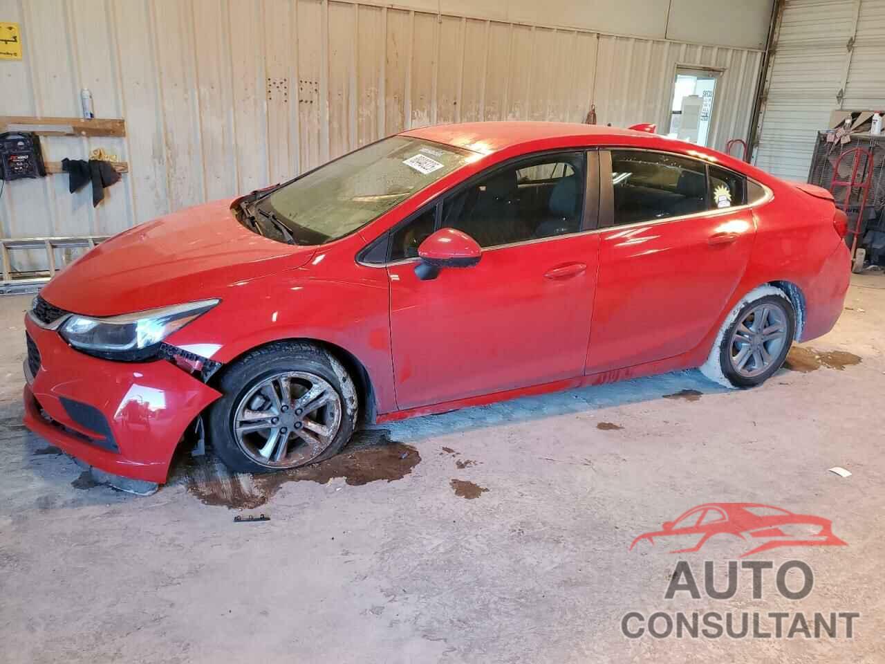 CHEVROLET CRUZE 2018 - 1G1BE5SM5J7116755