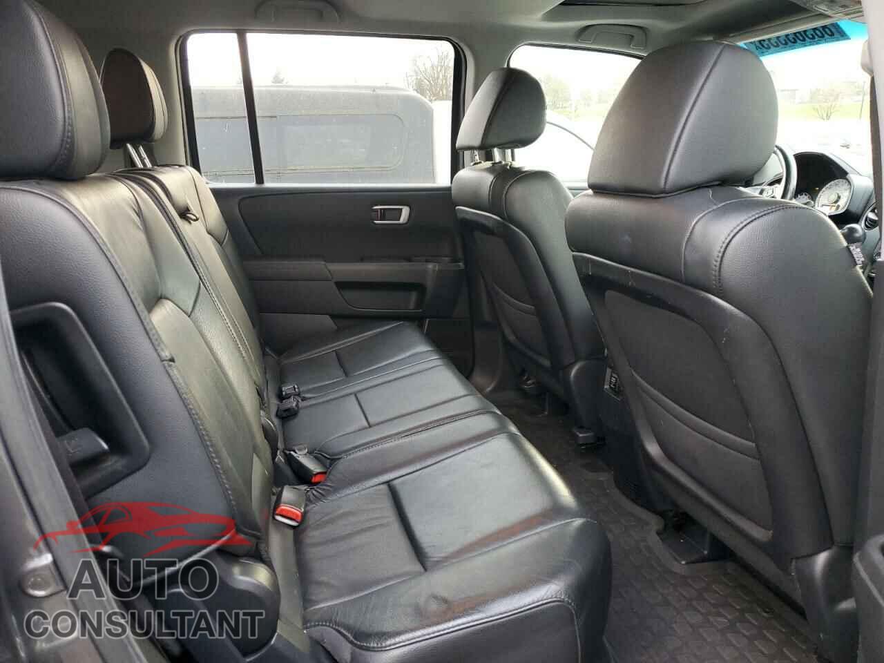 HONDA PILOT 2012 - 5FNYF4H71CB052883