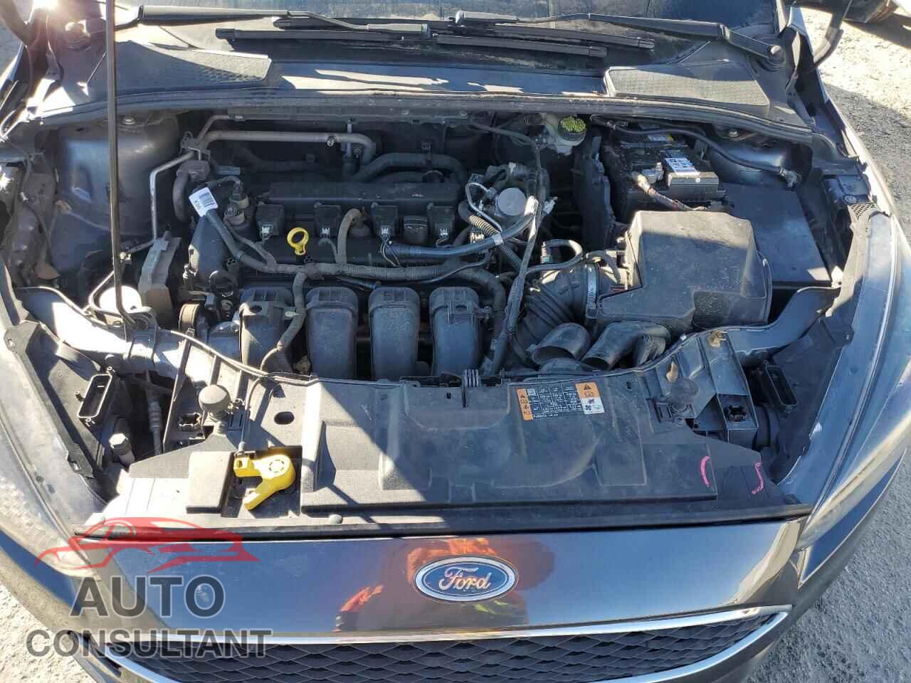 FORD FOCUS 2016 - 1FADP3F27GL351252