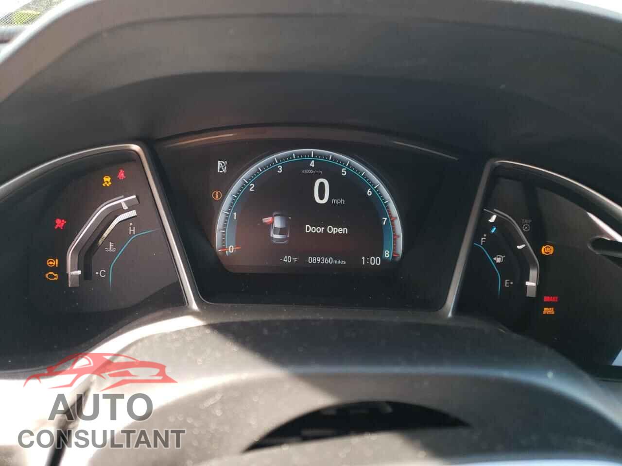 HONDA CIVIC 2018 - 2HGFC2F79JH548353