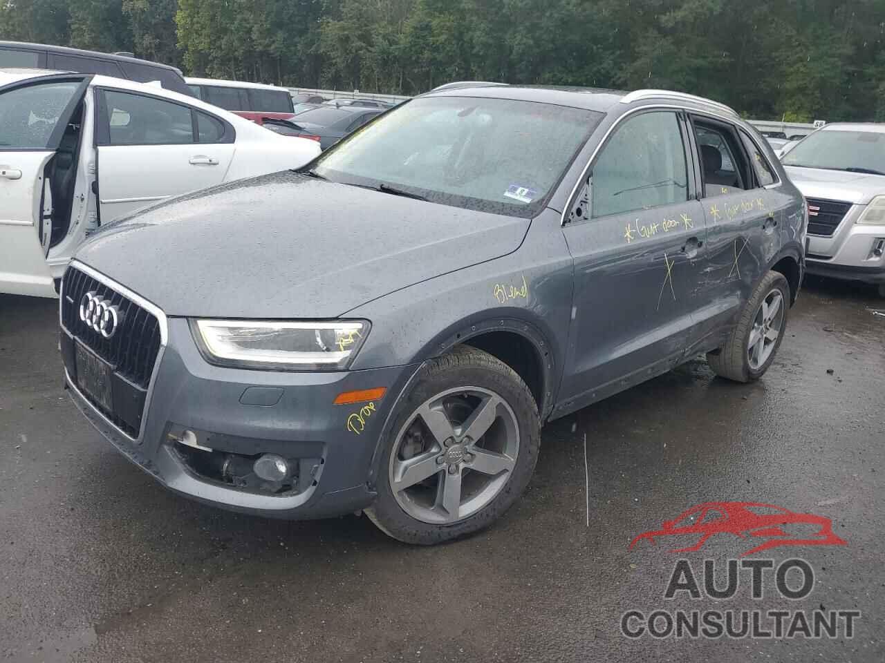 AUDI Q3 2015 - WA1GFCFS0FR007147