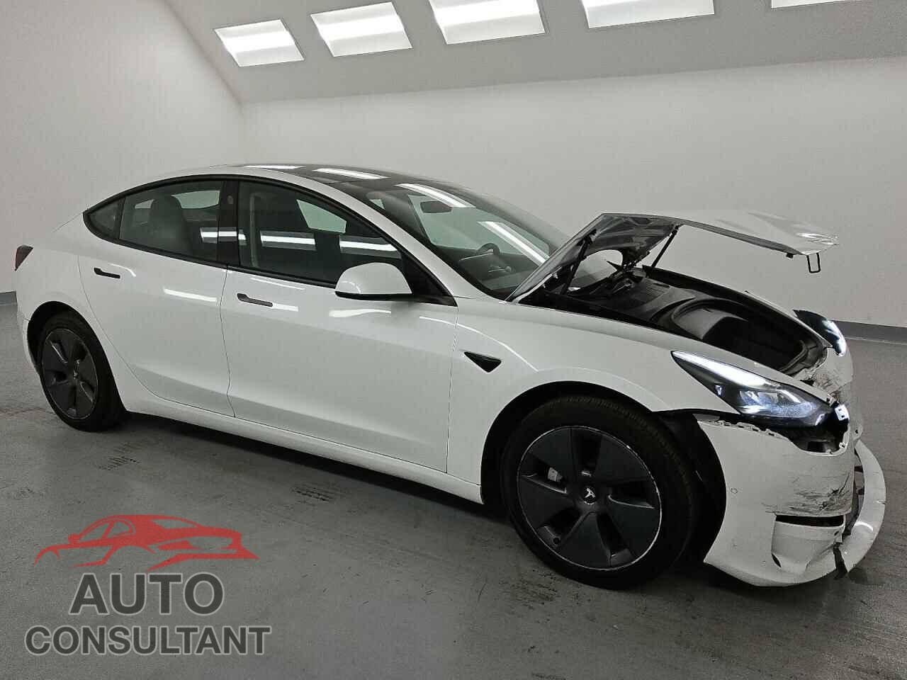 TESLA MODEL 3 2022 - 5YJ3E1EA2NF290109