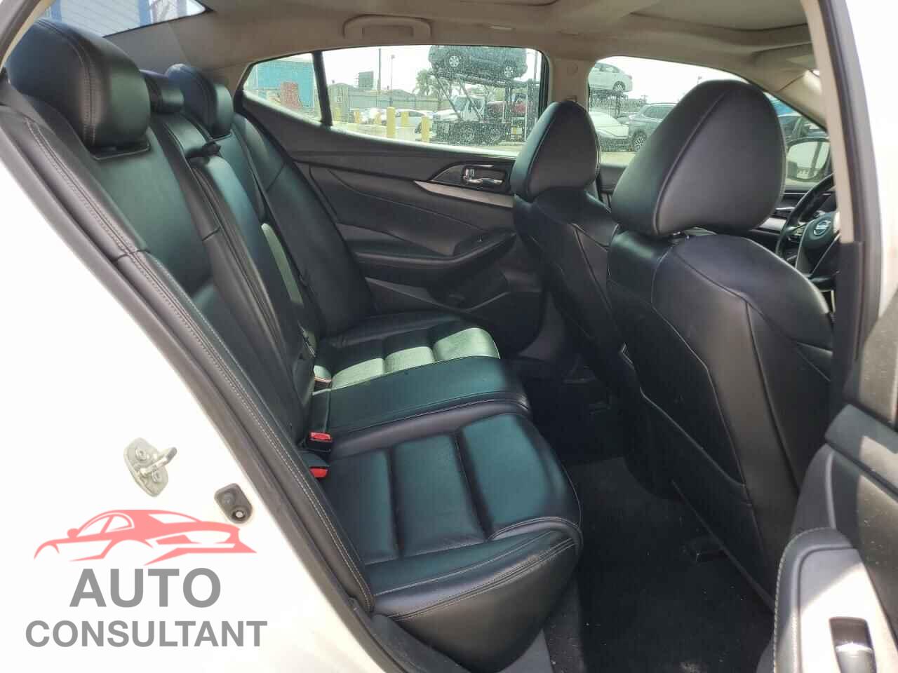 NISSAN MAXIMA 2017 - 1N4AA6AP2HC385609
