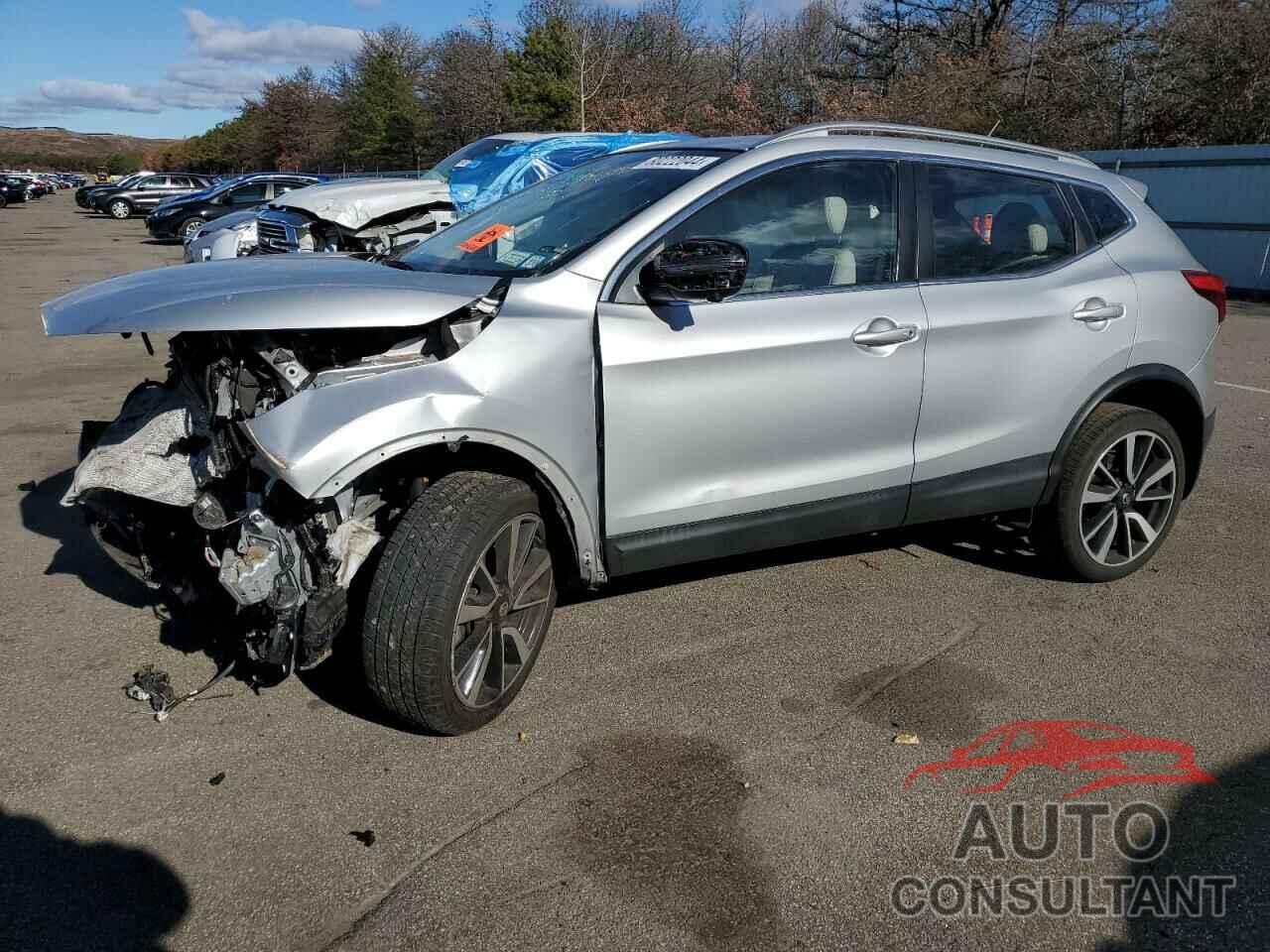 NISSAN ROGUE 2018 - JN1BJ1CR0JW600783
