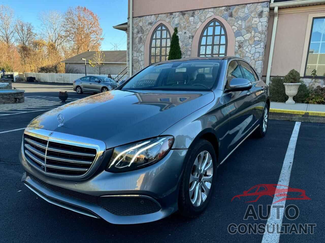 MERCEDES-BENZ E-CLASS 2019 - WDDZF4KB8KA522891