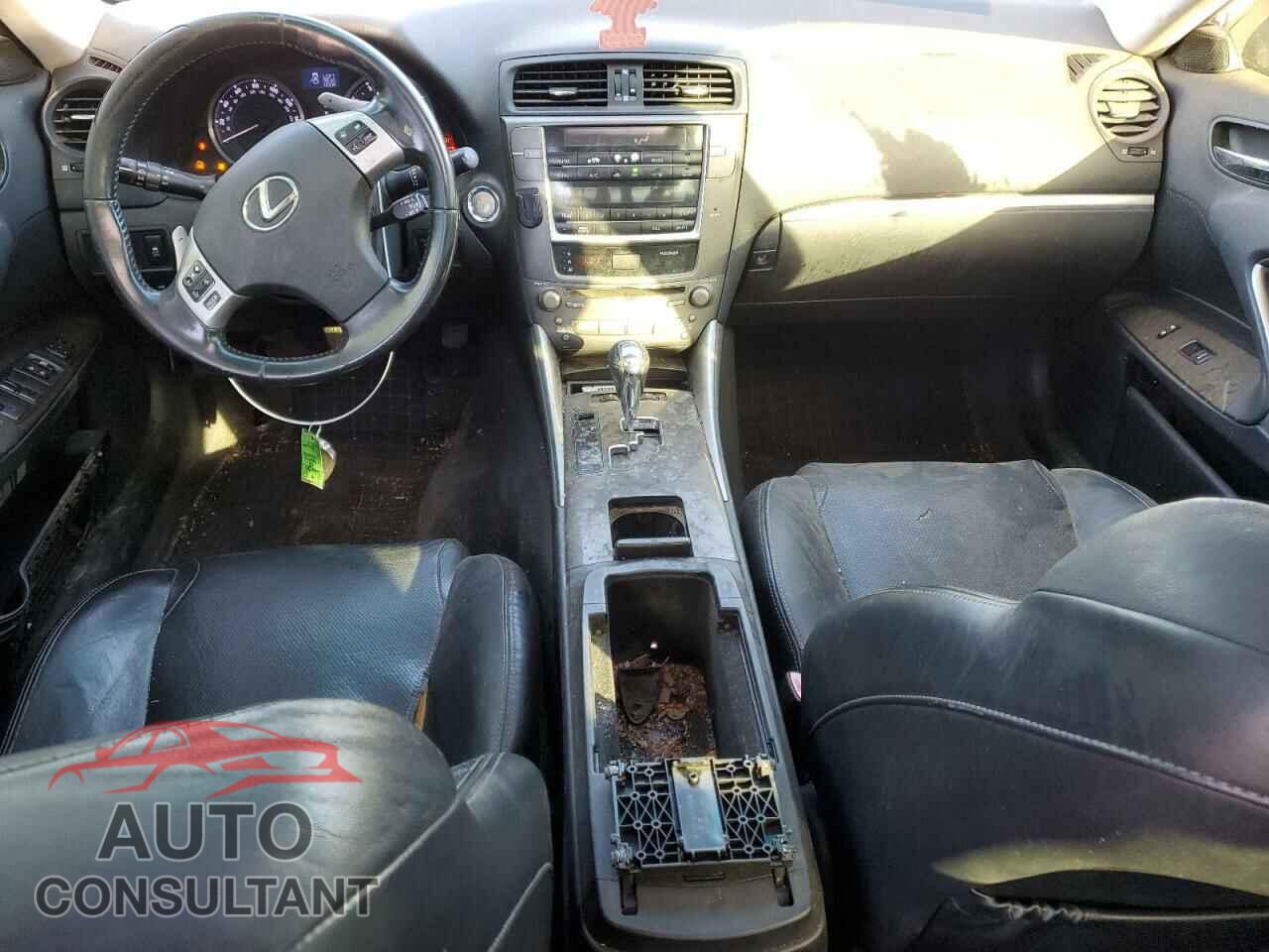 LEXUS IS 2013 - JTHCF5C28D5061433
