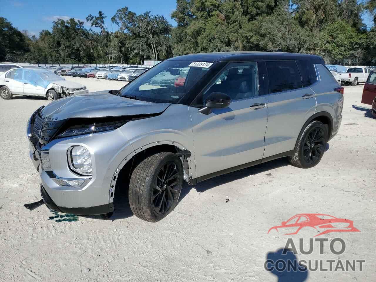 MITSUBISHI OUTLANDER 2023 - JA4J3VA88PZ015648