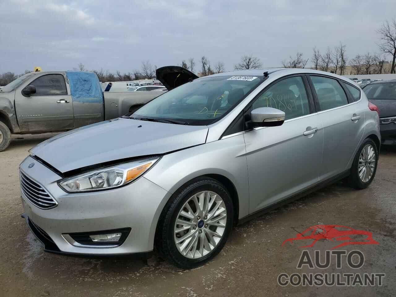 FORD FOCUS 2018 - 1FADP3N29JL233213