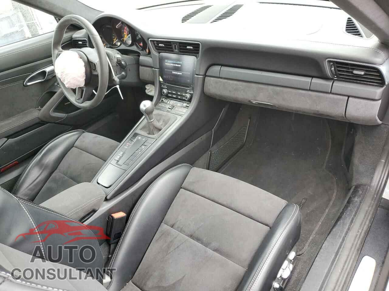 PORSCHE 911 2018 - WP0AC2A91JS175089