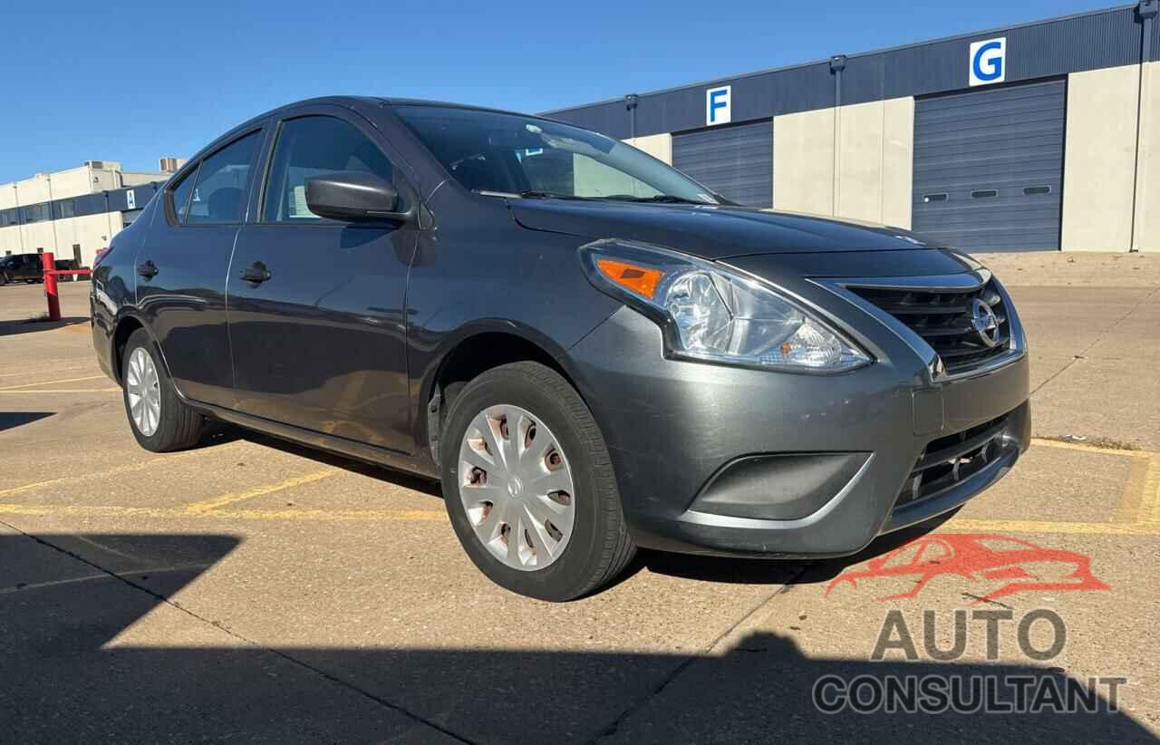 NISSAN VERSA 2017 - 3N1CN7AP8HL839592