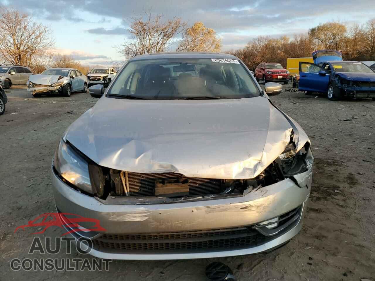 VOLKSWAGEN PASSAT 2014 - 1VWCN7A36EC005464