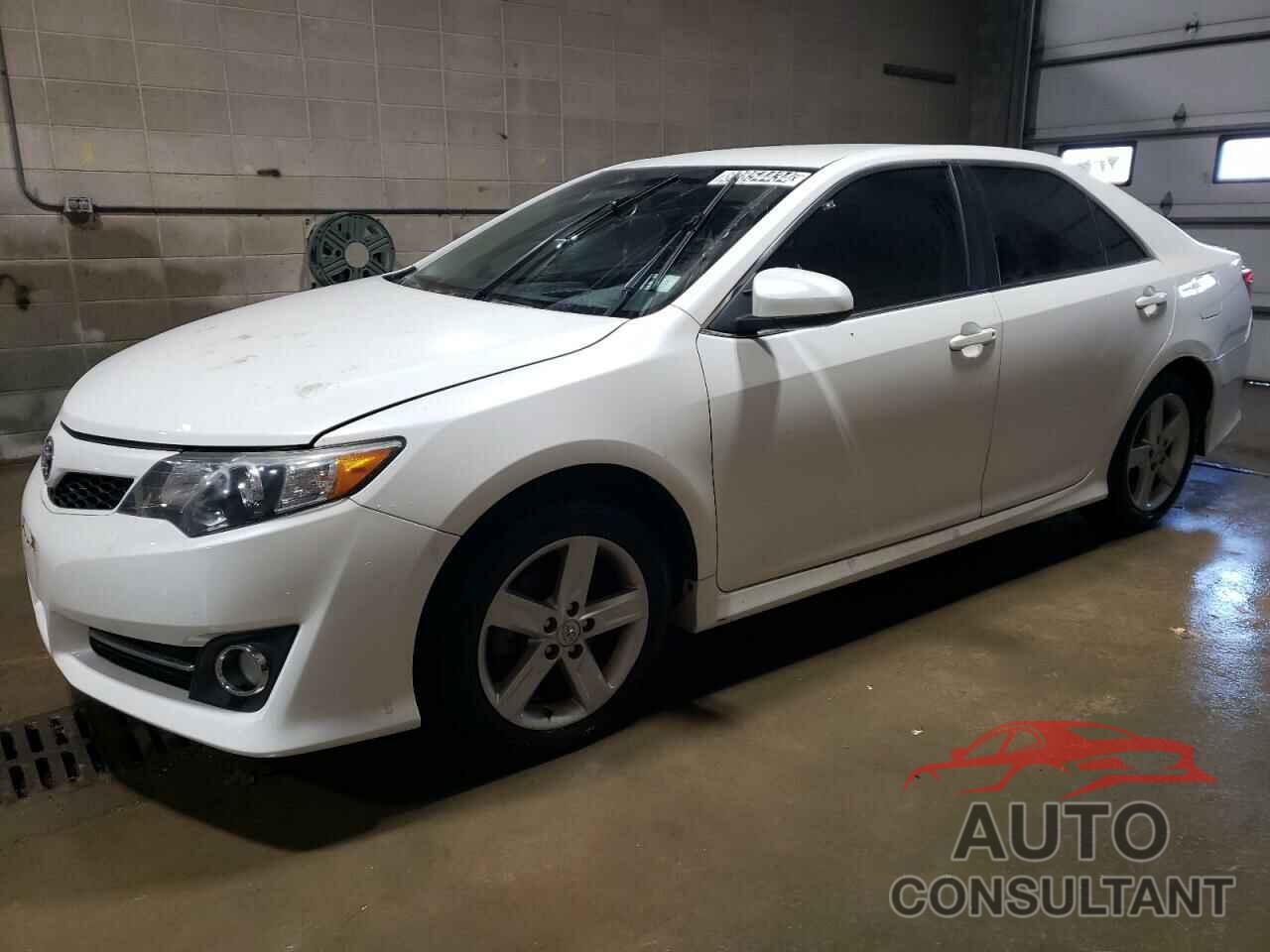 TOYOTA CAMRY 2014 - 4T1BF1FK0EU449373