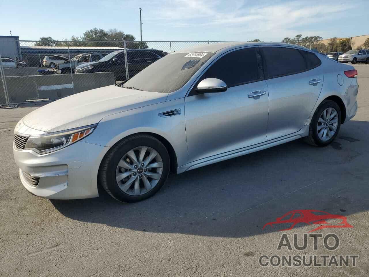 KIA OPTIMA 2018 - 5XXGU4L33JG238375