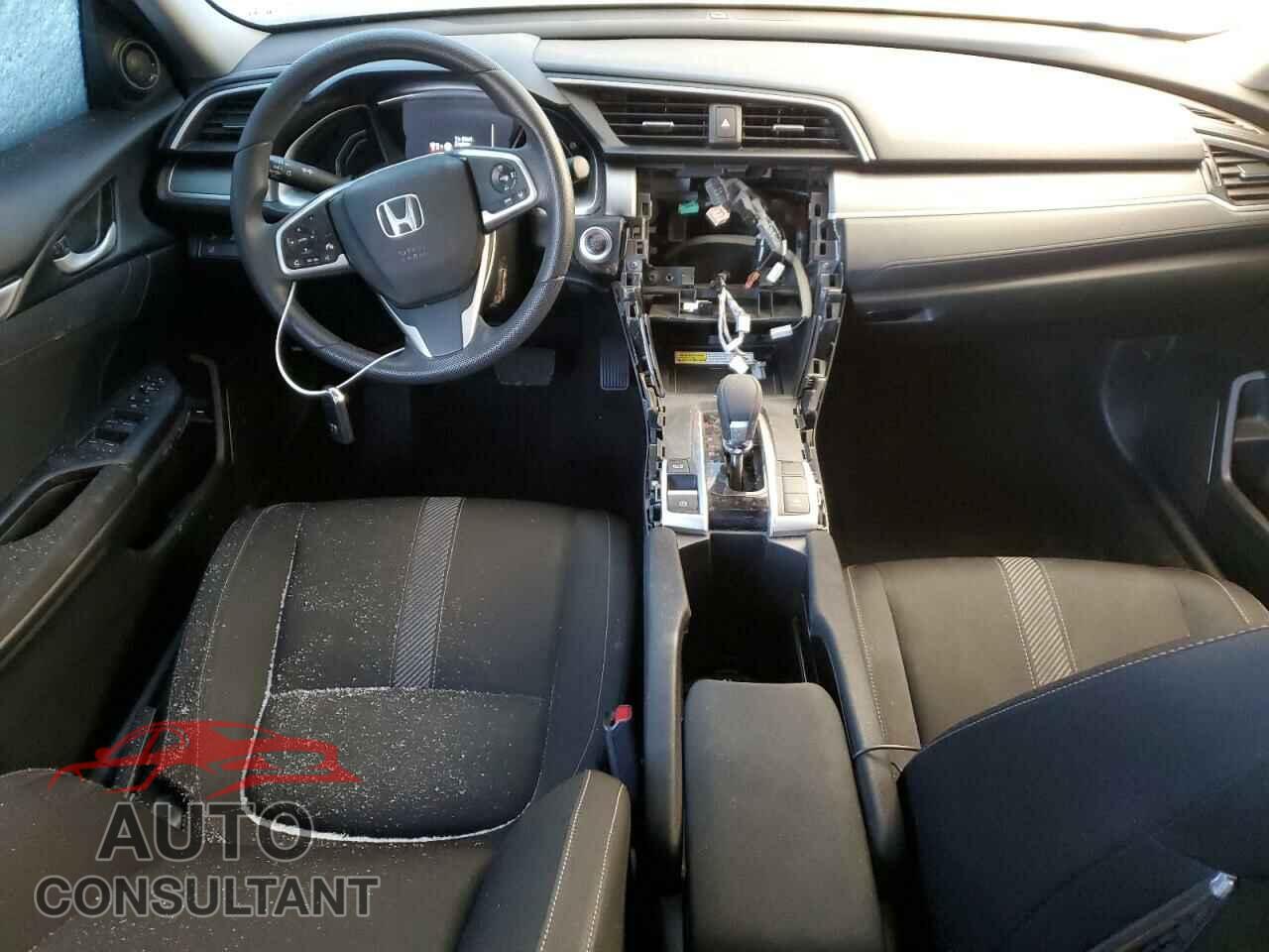 HONDA CIVIC 2018 - 2HGFC2F81JH032111