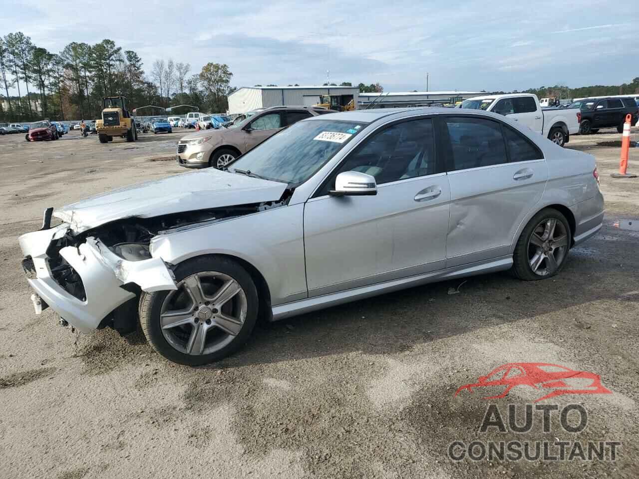 MERCEDES-BENZ C-CLASS 2011 - WDDGF5EB6BR180058
