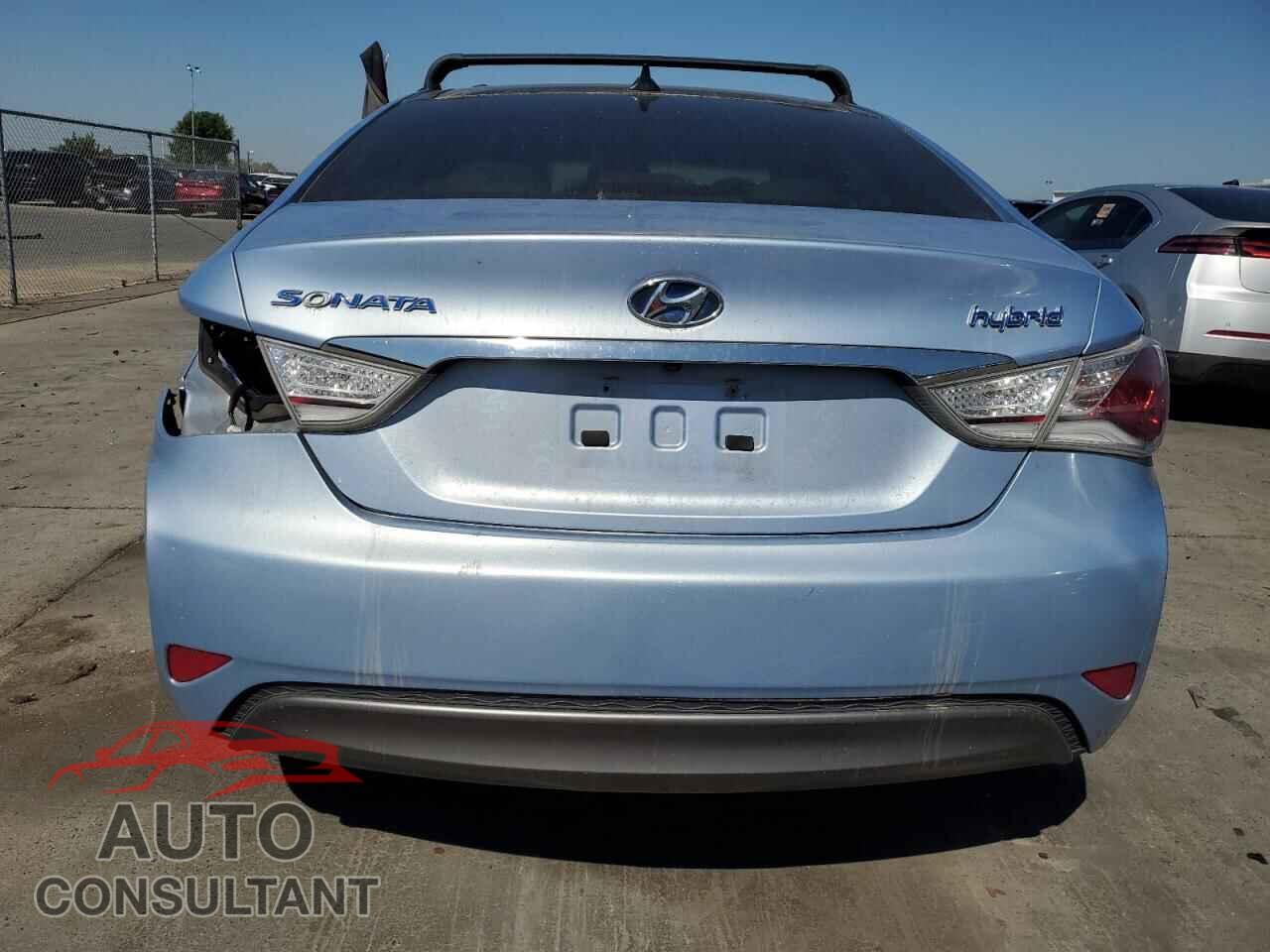 HYUNDAI SONATA 2012 - KMHEC4A43CA043277