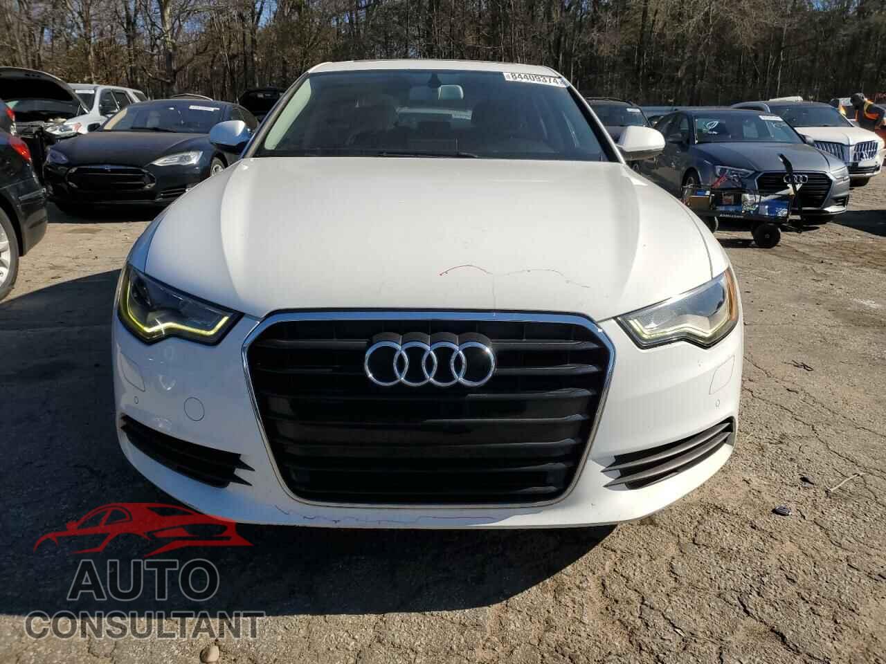 AUDI A6 2013 - WAUDFAFC4DN143787