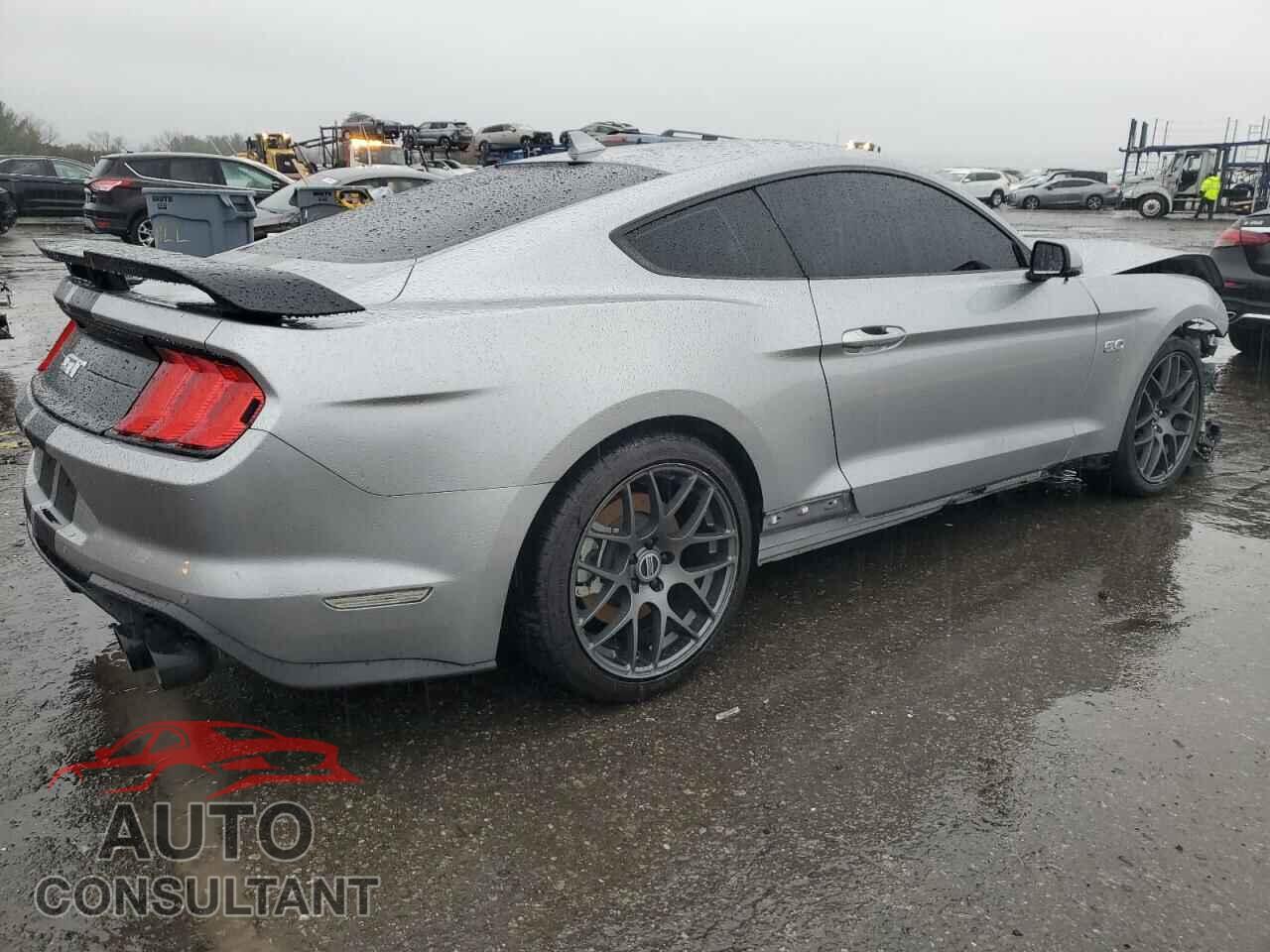 FORD MUSTANG 2020 - 1FA6P8CF2L5166795
