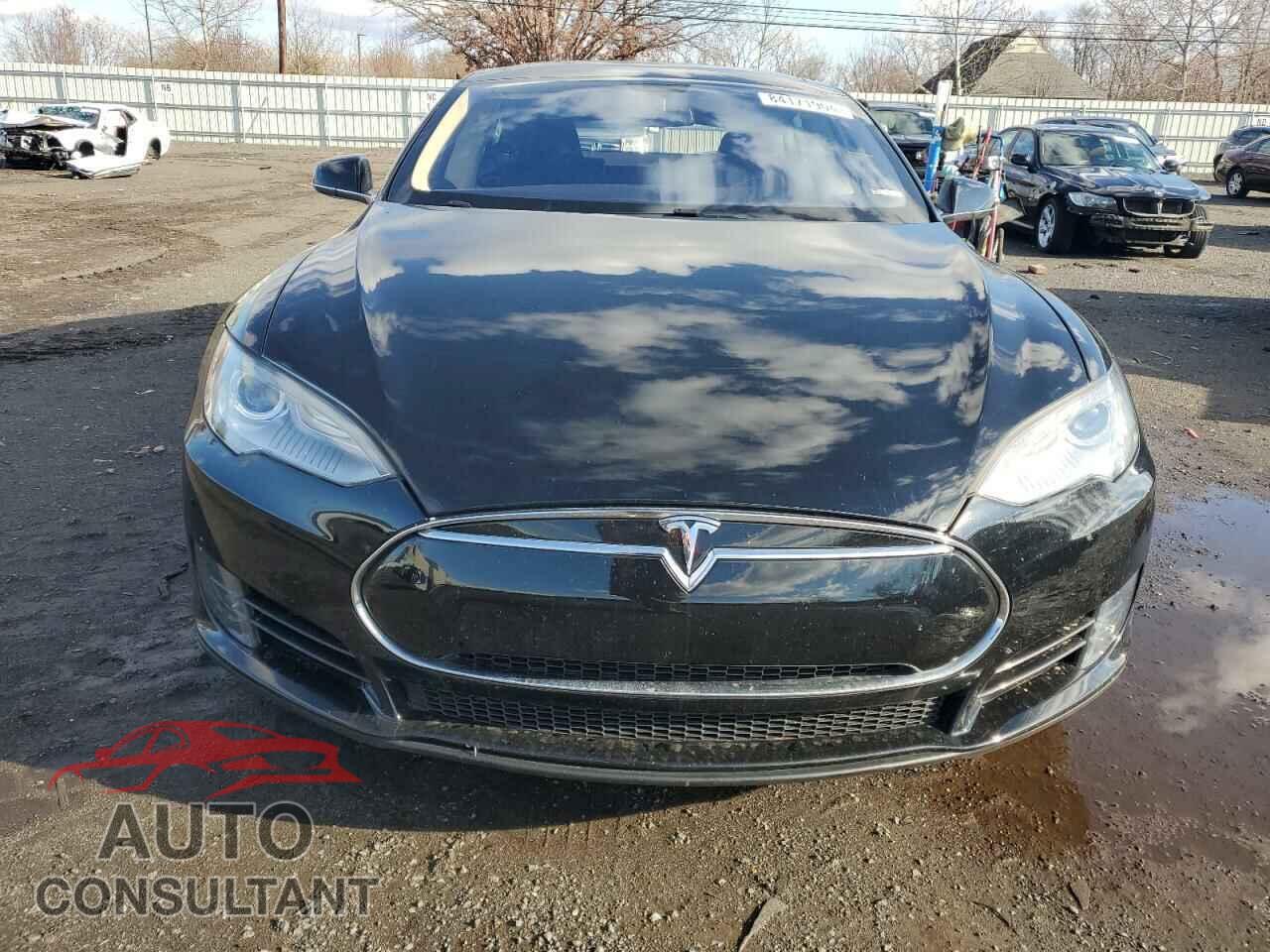 TESLA MODEL S 2013 - 5YJSA1DN0DFP10654