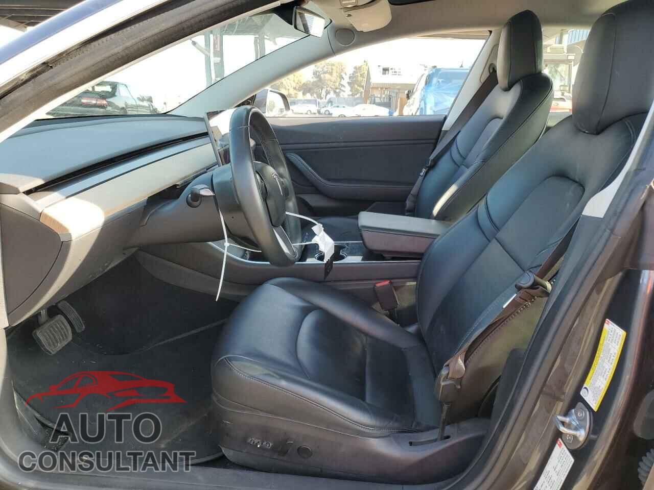 TESLA MODEL 3 2018 - 5YJ3E1EA3JF010210