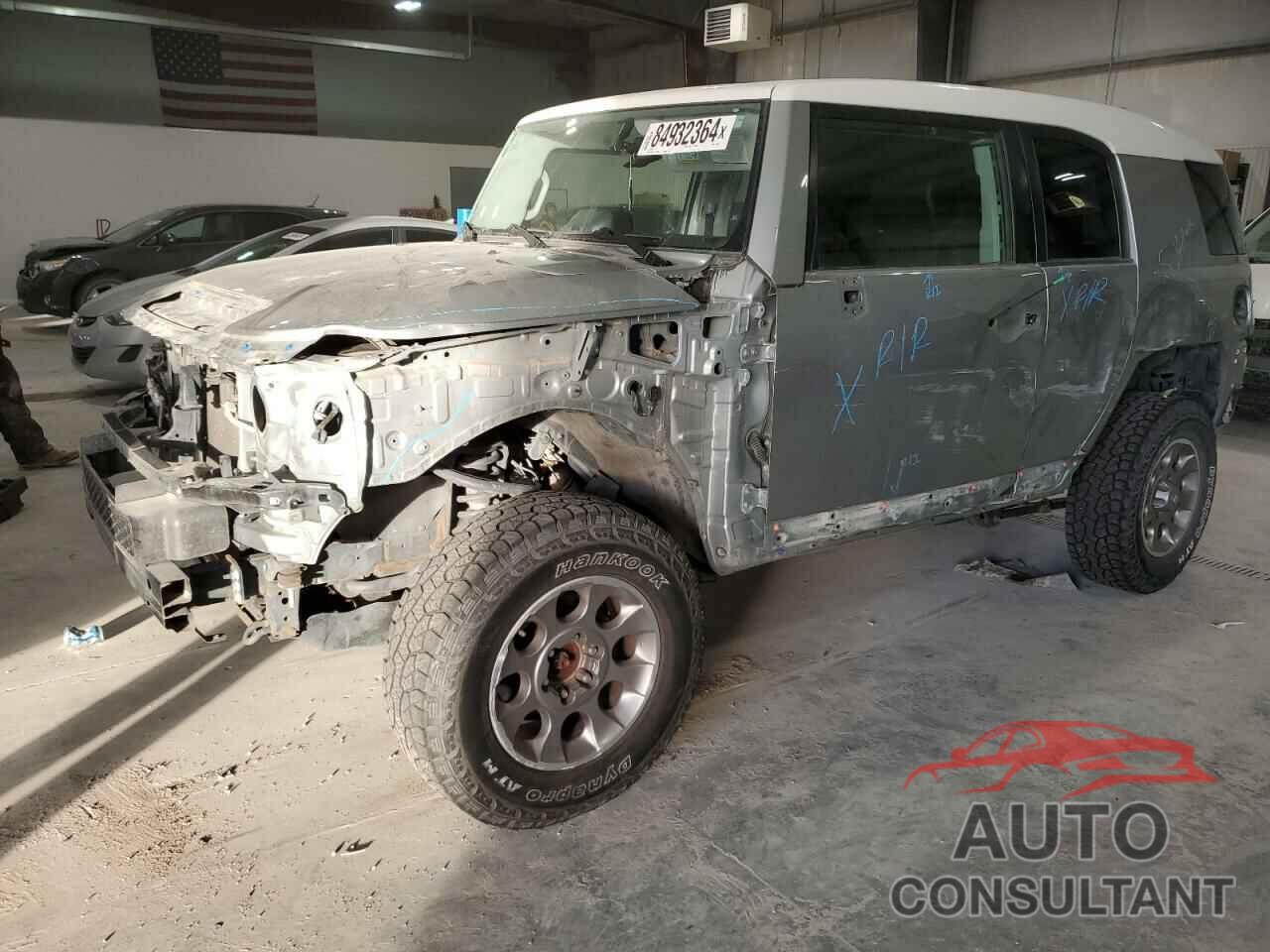 TOYOTA FJ CRUISER 2012 - JTEBU4BF9CK129302