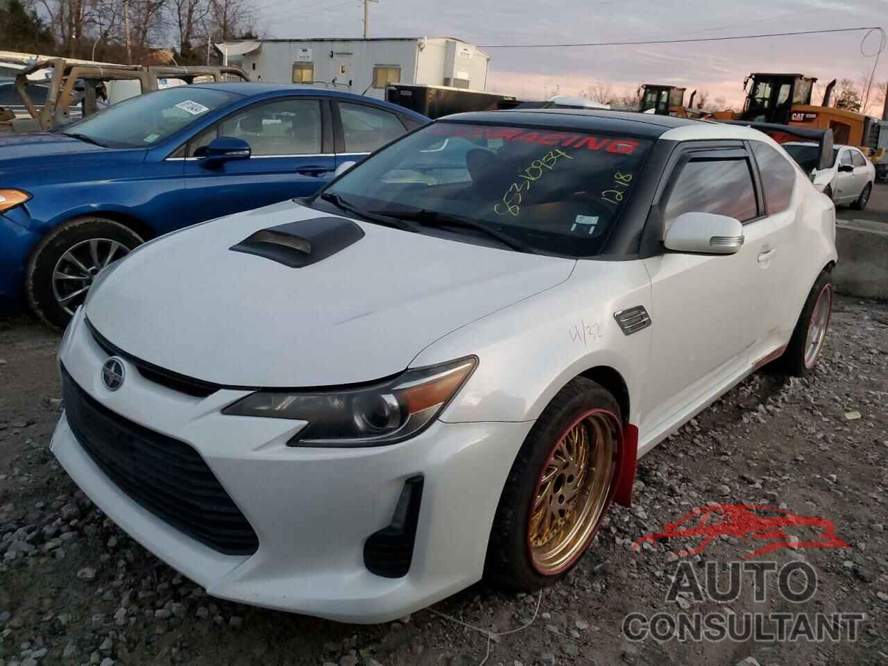 TOYOTA SCION 2015 - JTKJF5C70FJ000665