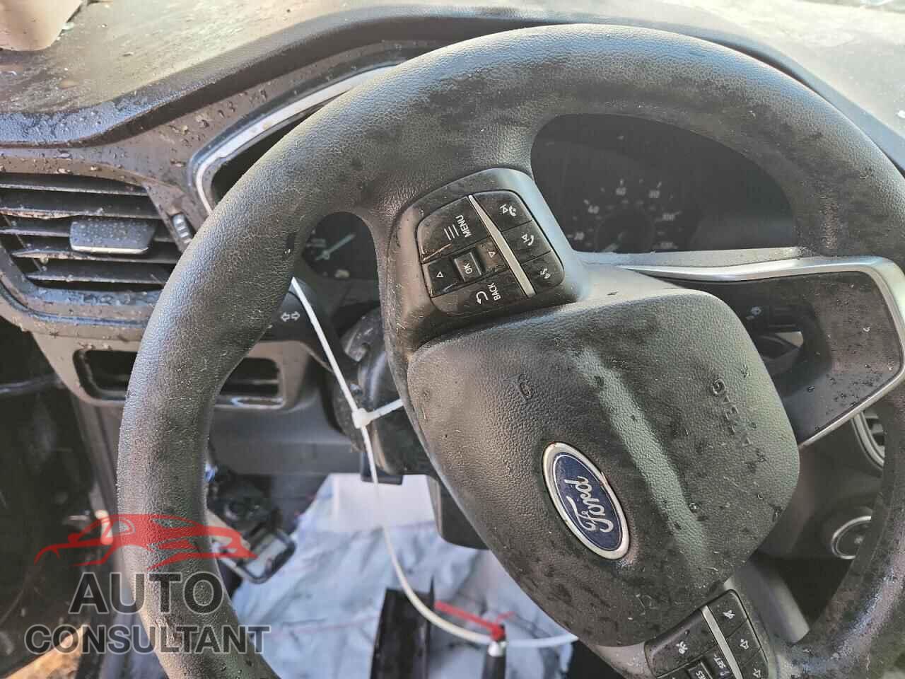 FORD ESCAPE 2020 - 1FMCU0G61LUA18060
